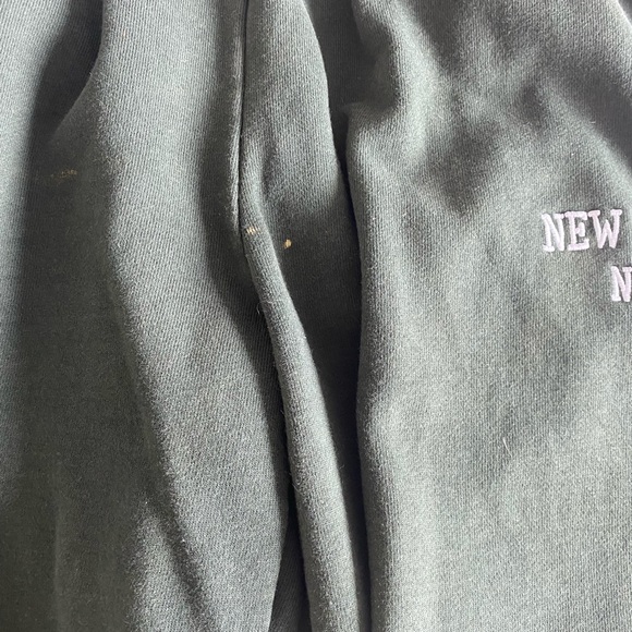 Brandy Green NYC Sweats - Picture 3 of 3